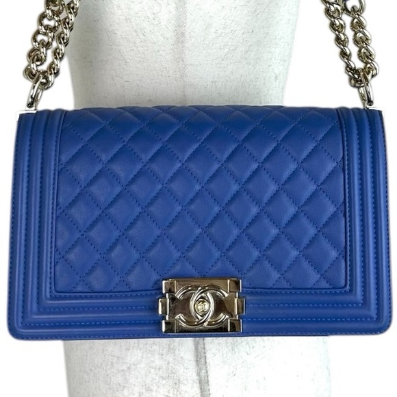 CHANEL BOY Chain Quilted Shoulder Bag Medium - Picture 1 of 10